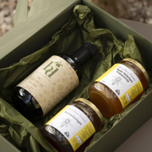 Gift set no.03 – Olive oil extra virgin Tuscan 500 ml & Tuscan Honeys 1 kg – Limited Edition